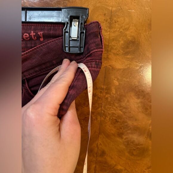 Articles Of Society Women's red rock and roll Jeans - Picture 6 of 8